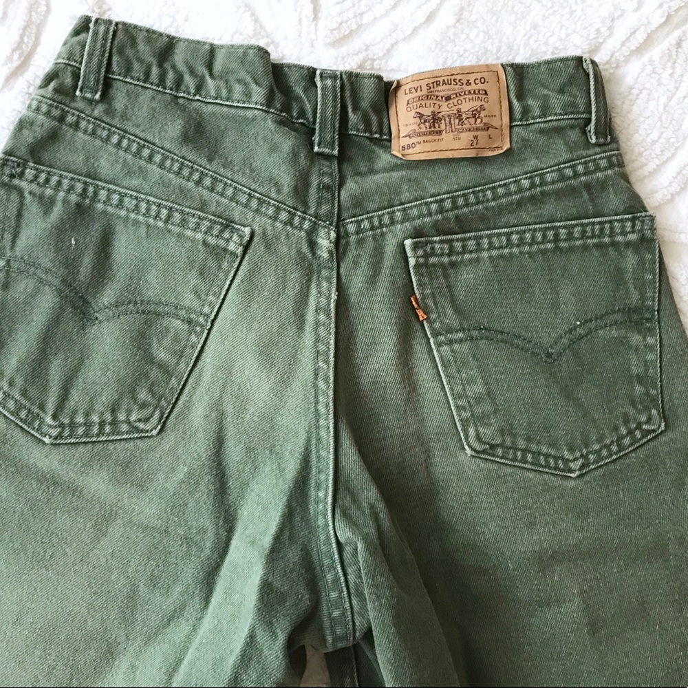 Levi 580 high waisted shorts